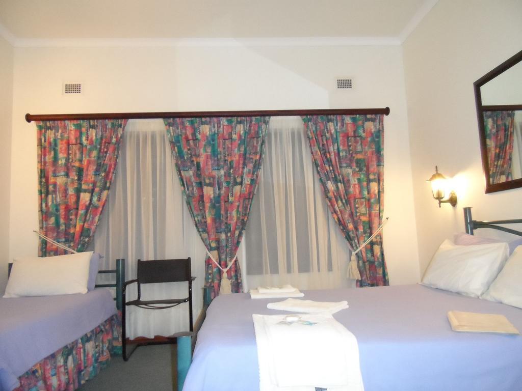 Mdoni House Guest Lodge Port Shepstone Extérieur photo