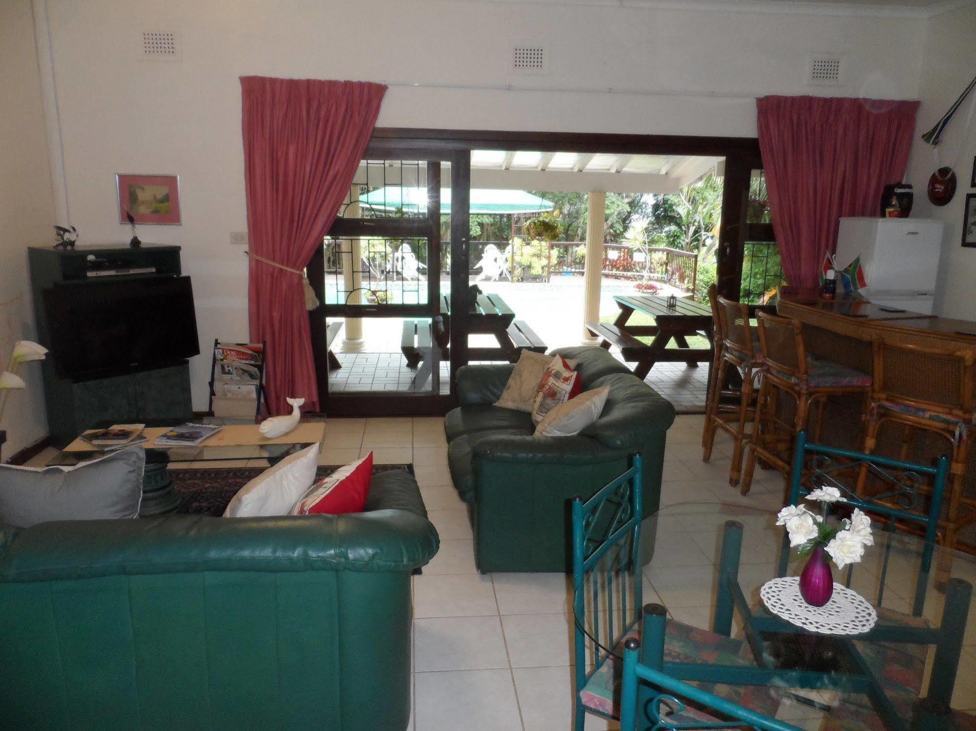 Mdoni House Guest Lodge Port Shepstone Extérieur photo